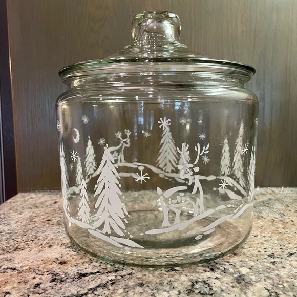 Anchor Hocking Other - Williams Sonoma Cookie Jar (mugs not included)